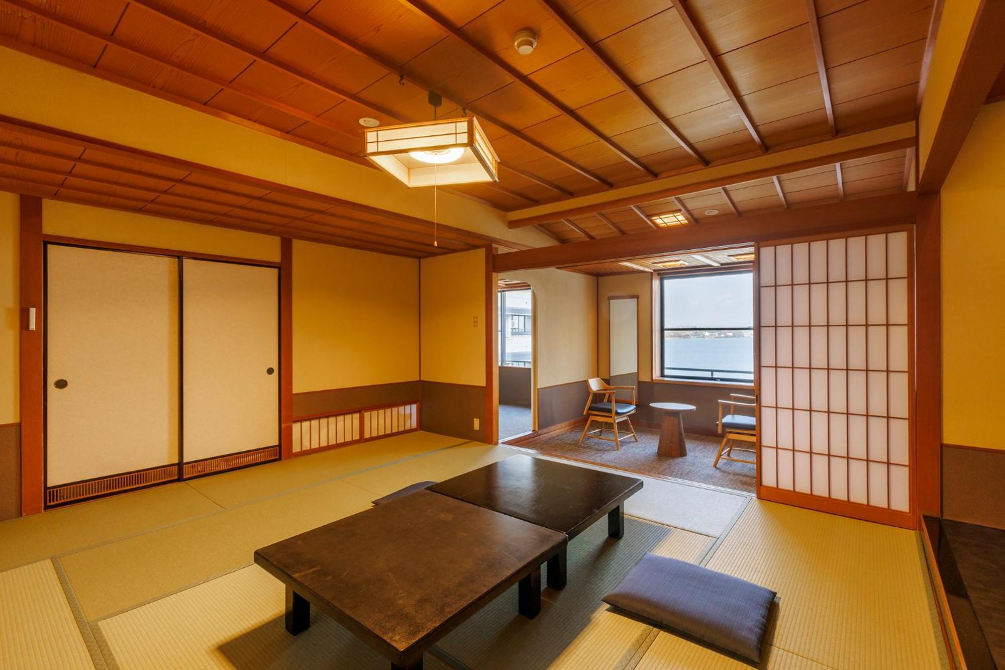 Hotel Ooedo Onsen Monogatari Premium Kaga Maruya Exterior foto